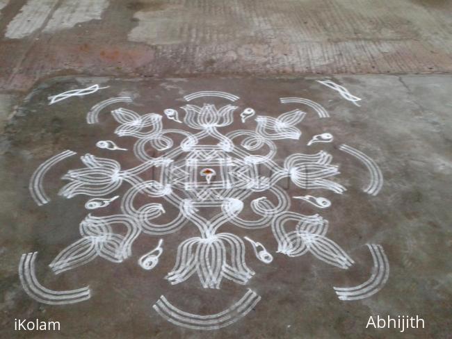 Rangoli: Friday kolam