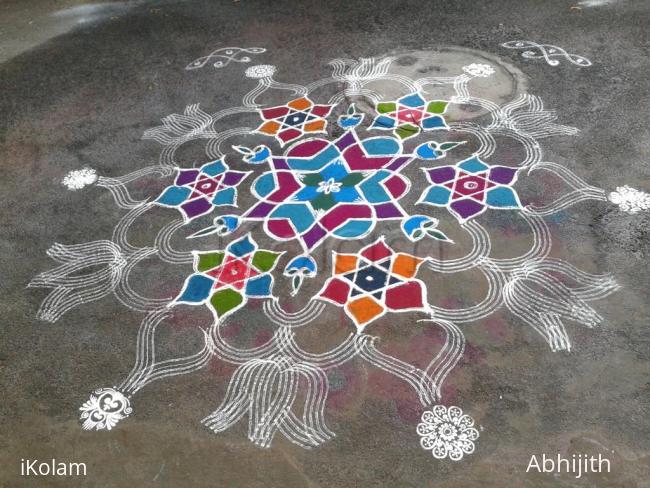 Rangoli: Margazhi kolam