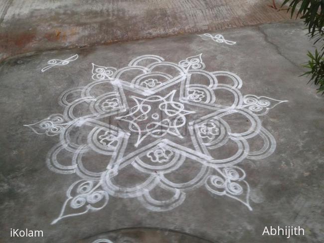 Rangoli: simple chikku kolam