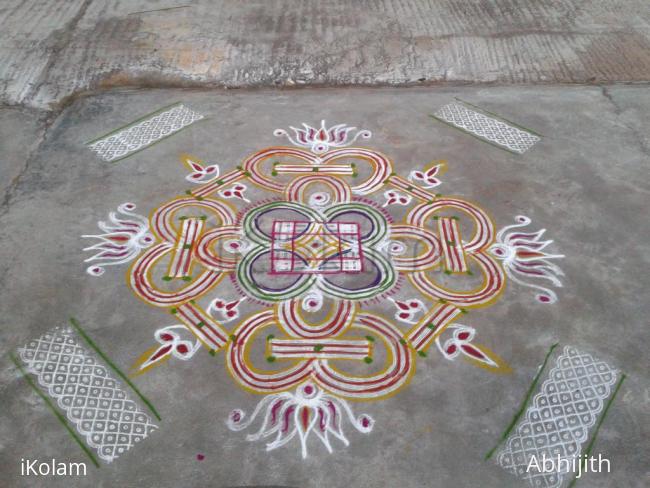 Rangoli: Thai Friday kolam