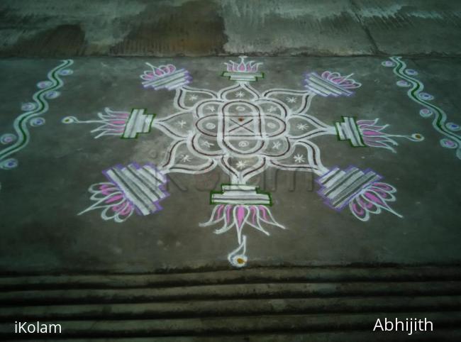 Rangoli: simple padi kolam