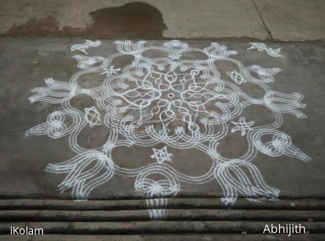 Rangoli:  Fusion  rangoli 