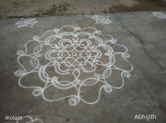 Rangoli: Star kolam