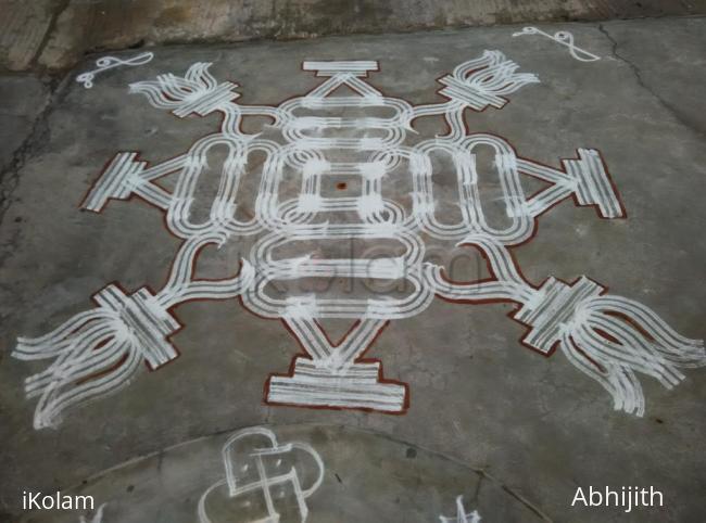 Rangoli: Friday Padi kolam