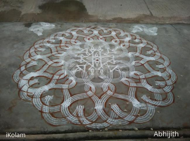 Rangoli: Friday kolam