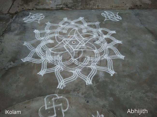 Rangoli: Star kolam