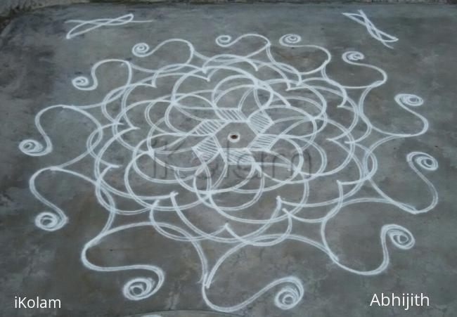 Rangoli: Star rangoli 