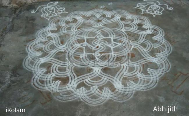 Rangoli: Dedication kolam