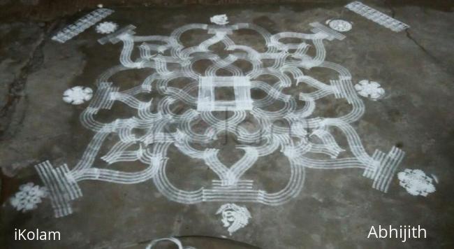 Rangoli: Padi kolam