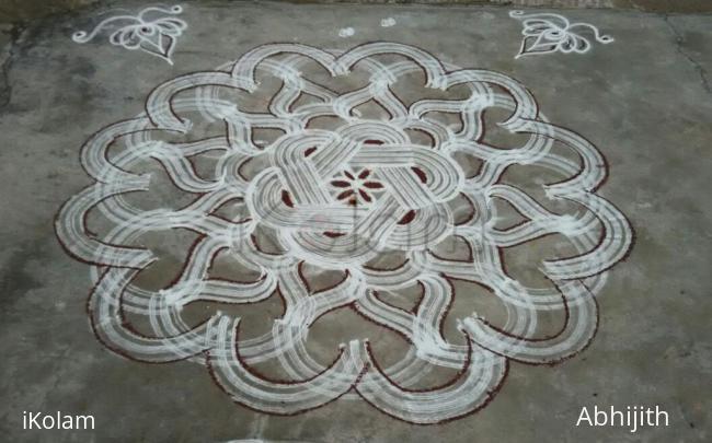 Rangoli: Tuesday kolam