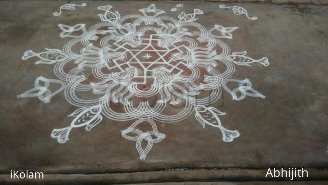 Rangoli: Swastik rangoli