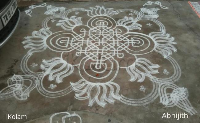 Rangoli: Friday Padi kolam