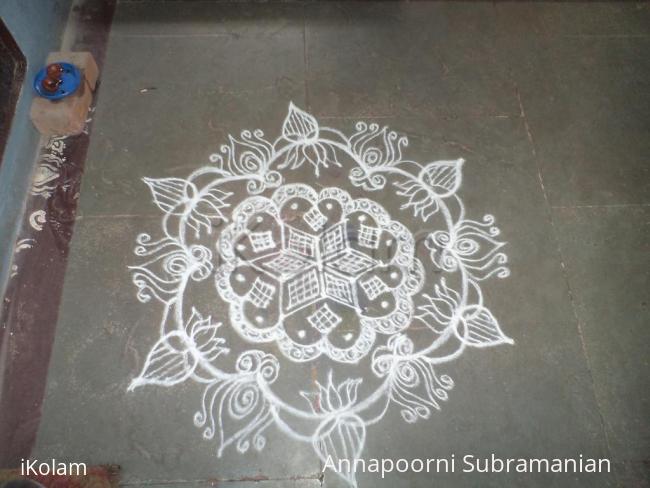 Rangoli: margazhi rangoli