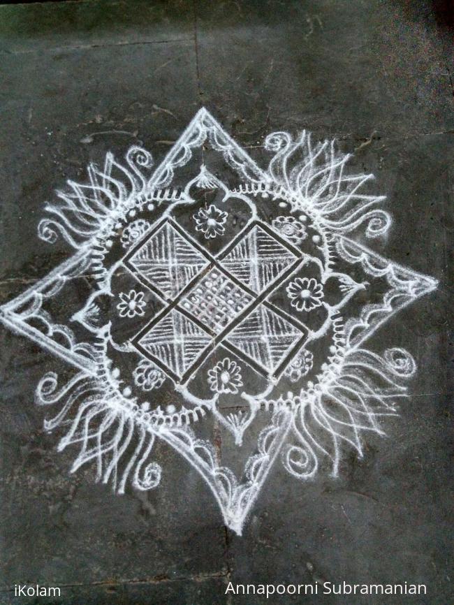 Rangoli: margazhi kolam