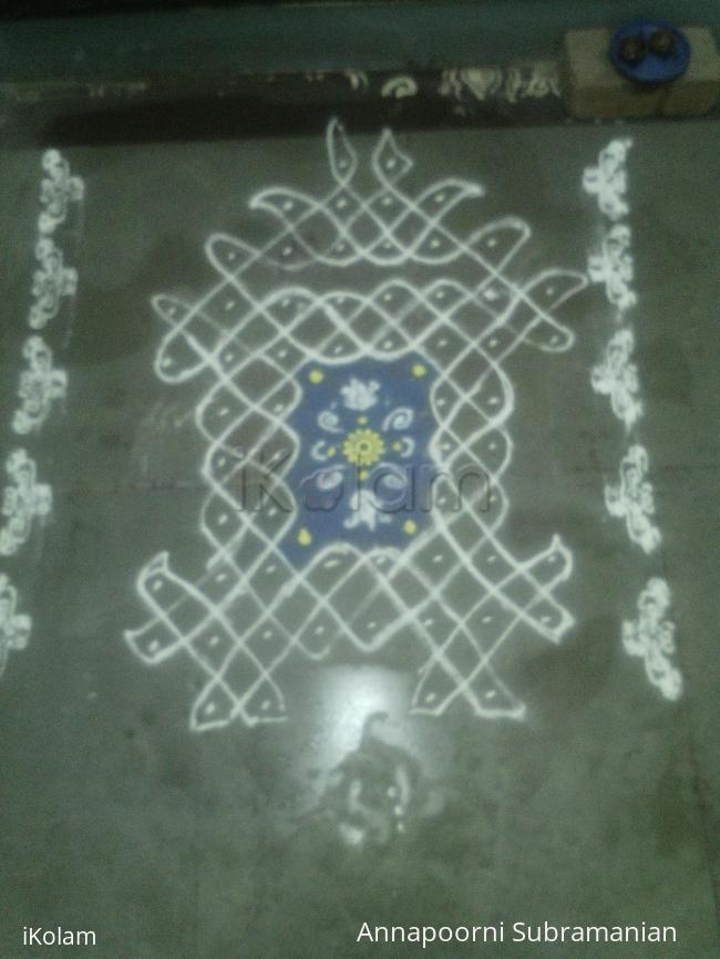 Rangoli: chikku kolam