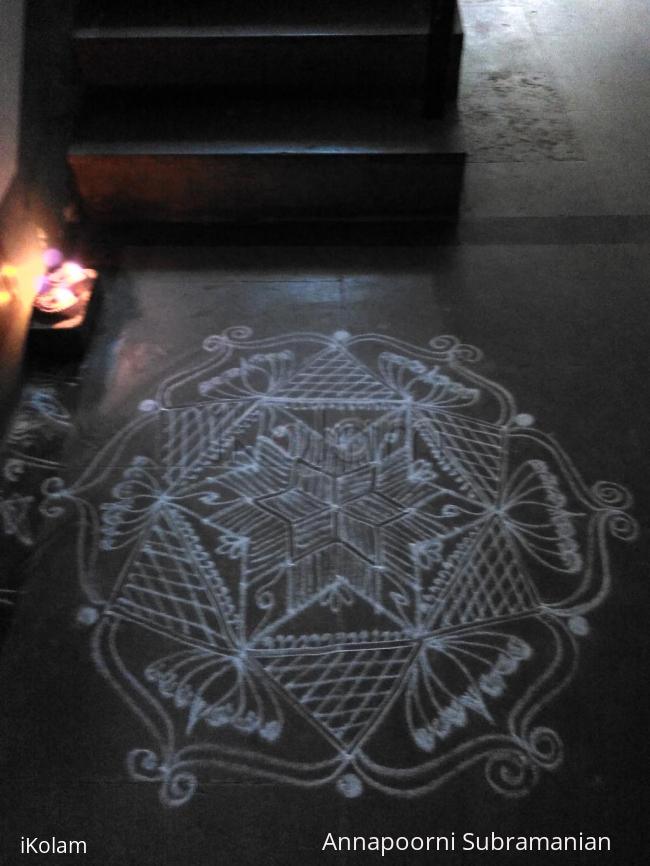 Rangoli: margazhi kolam