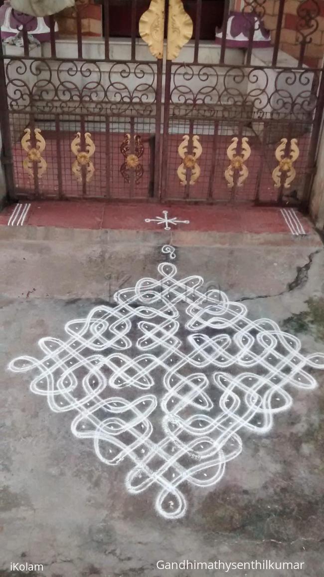 Rangoli: chumma oru  chikku kolam