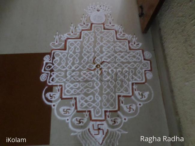 Rangoli: Chikku Kolam