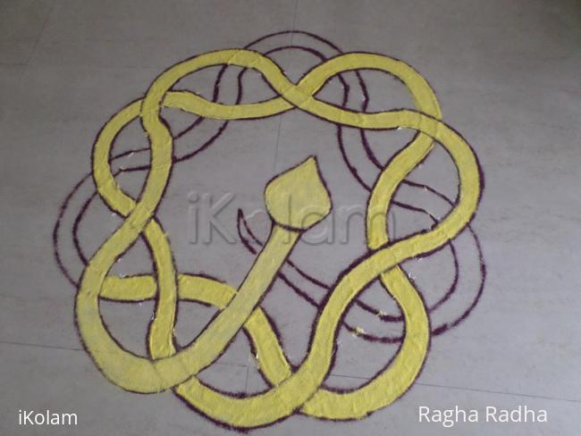 Rangoli: NAGA MANDALA