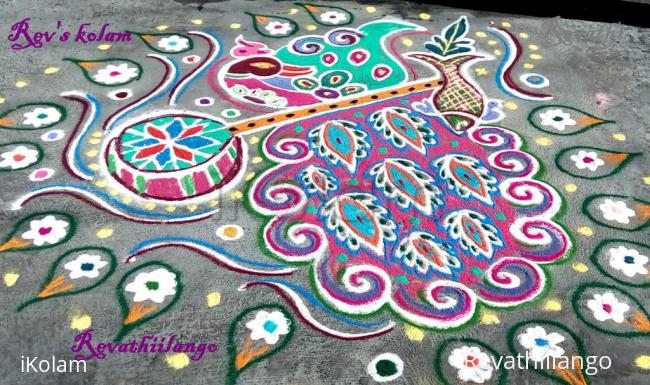 Rangoli: Rev's sarasvathi pooja kolam