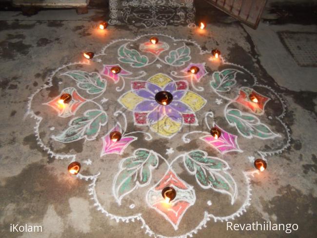 Rangoli: Karthigai deepam.