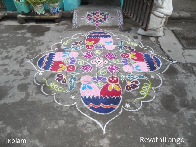 Rangoli: Pair of chicks rangoli