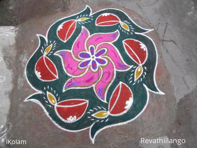 Rangoli: markazhi kolam