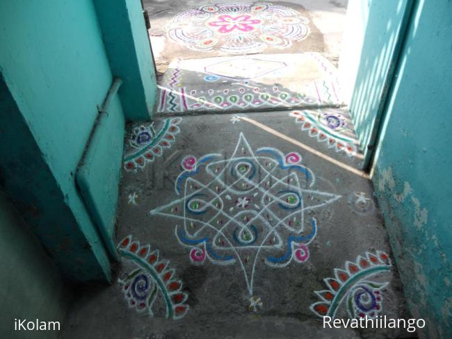 Rangoli: A small entrance kolam.