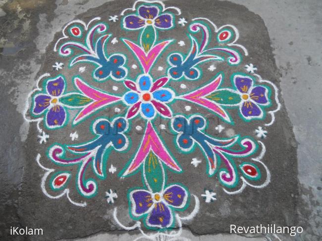 Rangoli: Dotted clover rangoli