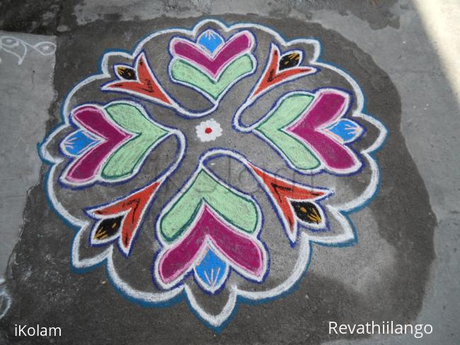 Rangoli: An easy colour kolam.