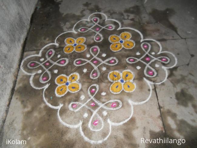 Rangoli: Chikku & flower kolam, Very simple.