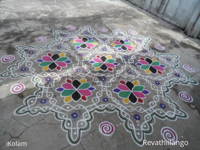 Rangoli: Chikku kolam