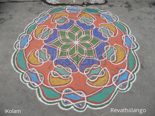 Rangoli: Rev's adi velli, on the spot chikku rangoli, new one.