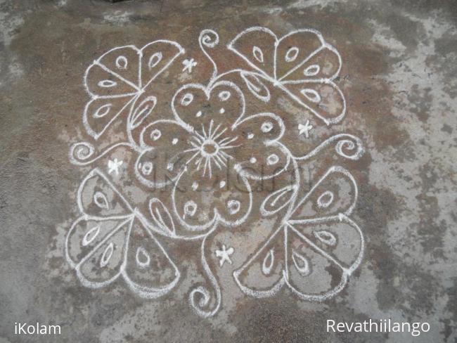 Rangoli: Rev's daily kolam.