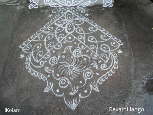 Rangoli: Rev's daily kolam.