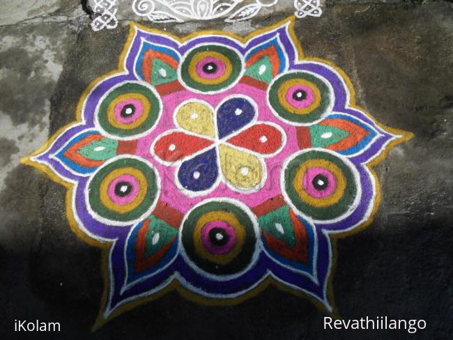 Rangoli: Rev's dotted rangoli.