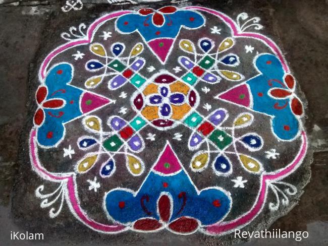 Rangoli: Rev's margazhi kolam 17.