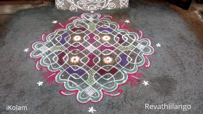 Rangoli: Rev's chikku kolam 3.