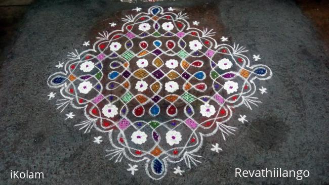 Rangoli: Rev's chikku kolam 4.