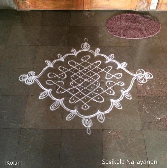 Rangoli: White n white