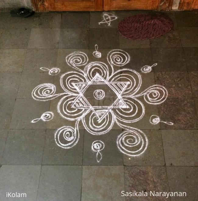 Rangoli: White n white