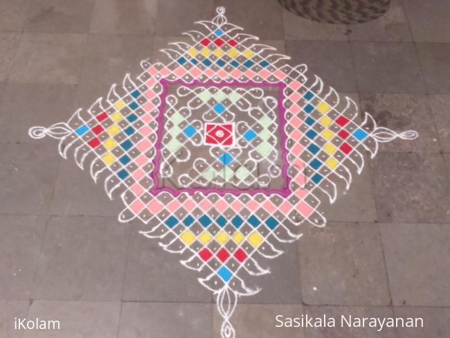 Rangoli: margazhi square kolam