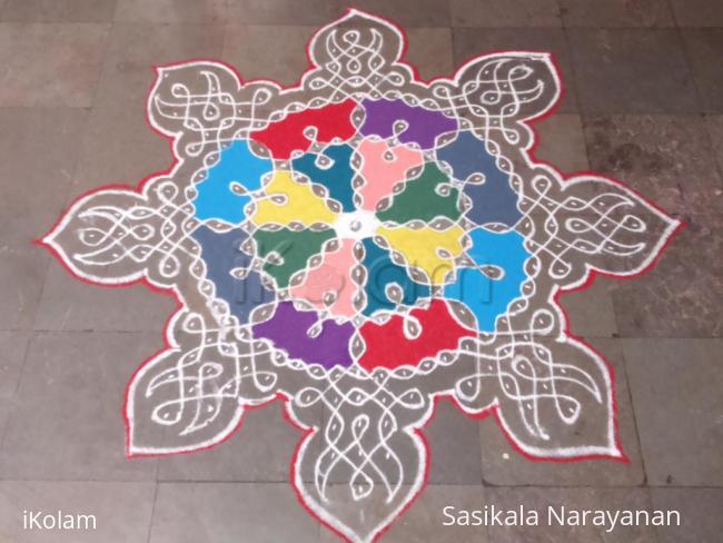 Rangoli: margazhi chakra kolam