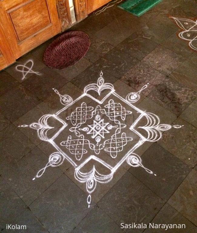 Rangoli: White n white