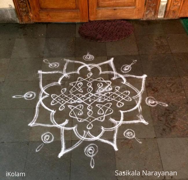 Rangoli: White n white 