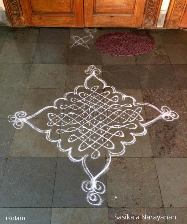 Rangoli: White n white