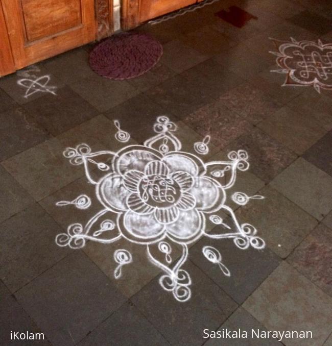 Rangoli: White n white