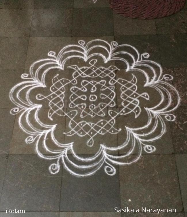 Rangoli: White n white