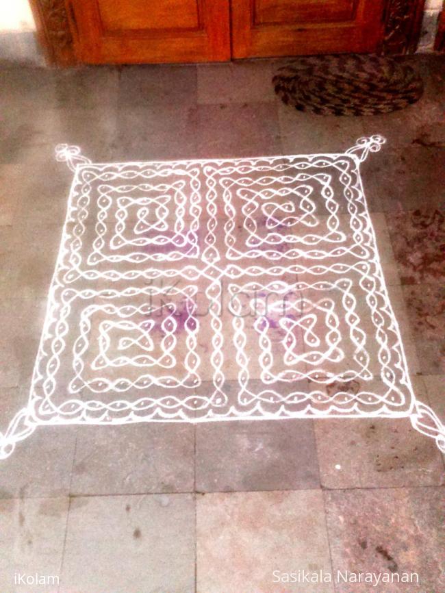 Rangoli: margazhi chikku  kolam