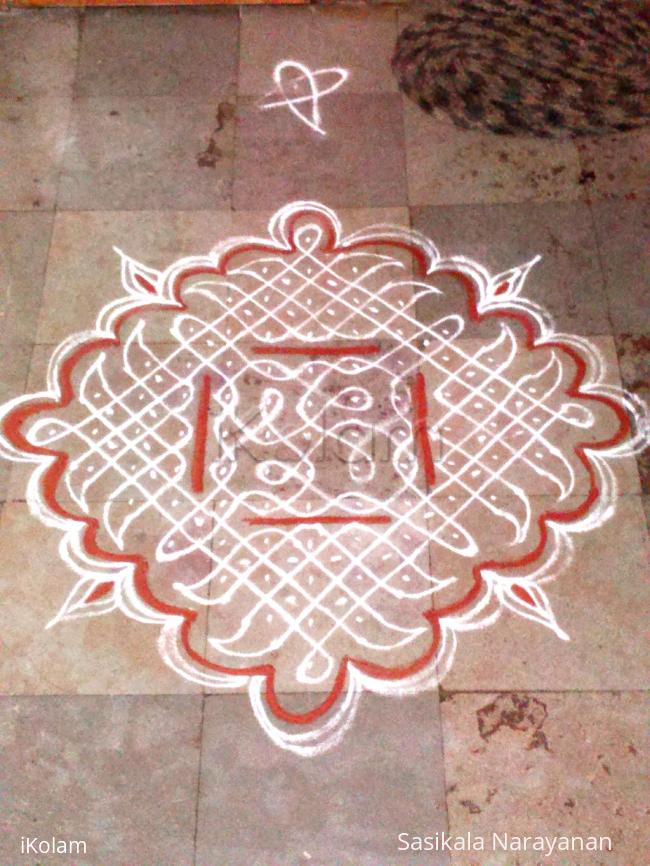 Rangoli: Thai friday kolam 